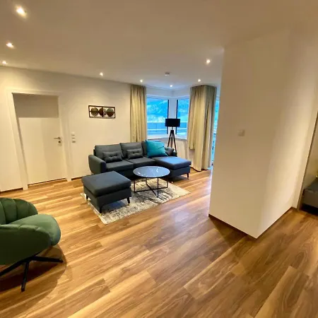 Theview Hamberg * Fügen